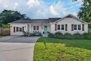 1104 Short River Ct, Mount Pleasant, SC 29464 - Photo 5