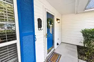 201 Regent St, Summerville, SC 29483 - Photo 3