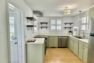 93 Smith St, Charleston, SC 29401 - Photo 5