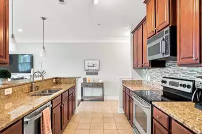 2100 Belle Isle Avenue #301, Mount Pleasant, SC 29464 - Photo 9