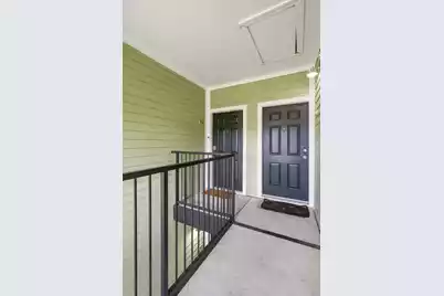 2100 Belle Isle Avenue #301, Mount Pleasant, SC 29464 - Photo 3