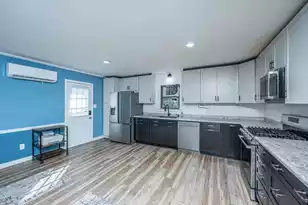 112 King St, Summerville, SC 29483 - Photo 7