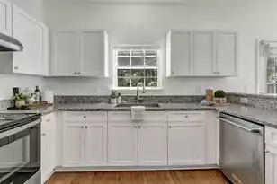 1413 Swamp Fox Ln, Charleston, SC 29412 - Photo 9