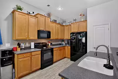 7004 Lofton Court, Summerville, SC 29483 - Photo 9