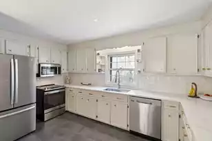 734 Waites Dr, Charleston, SC 29412 - Photo 13