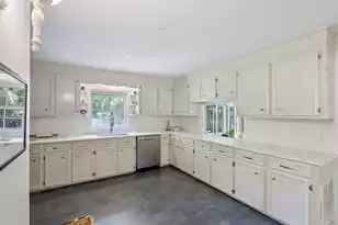 734 Waites Dr, Charleston, SC 29412 - Photo 11