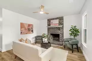 2402 Quail Hollow Ct, Charleston, SC 29414 - Photo 7