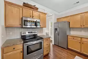 208 White Gables Dr, Summerville, SC 29483 - Photo 15