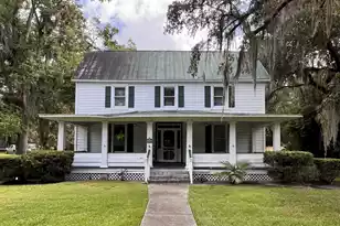 532 Pinckney St, McClellanville, SC 29458 - Photo 1