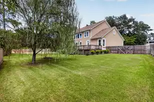 208 Holly Inn Rd, Summerville, SC 29483 - Photo 9