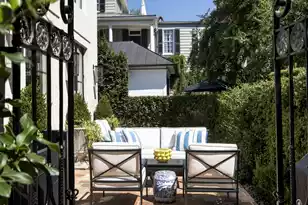 64 Tradd St, Charleston, SC 29401 - Photo 3