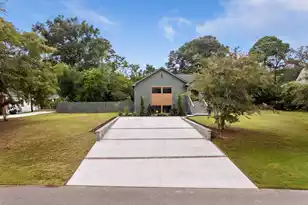 729 Fort Sumter Dr, Charleston, SC 29412 - Photo 3