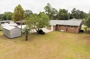 227 Carolina Cir, Walterboro, SC 29488 - Photo 5