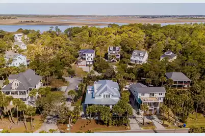 720 Ashley Avenue W, Folly Beach, SC 29439 - Photo 135