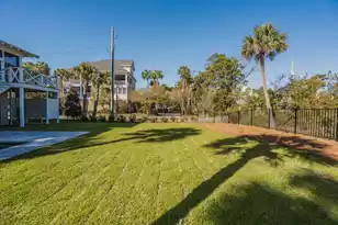720 Ashley Ave W, Folly Beach, SC 29439 - Photo 125