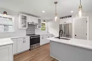 1223 Wappetaw Pl, Mount Pleasant, SC 29464 - Photo 11