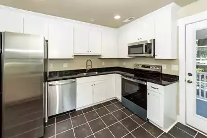 1126 Pauline Avenue, Charleston, SC 29412 - Photo 9
