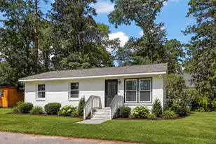 210 Peters St, Summerville, SC 29483 - Photo 1