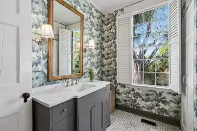 19 Gadsden Street, Charleston, SC 29401 - Photo 43