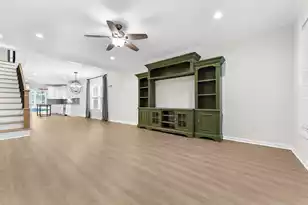 108 Lowndes Ln, Summerville, SC 29483 - Photo 9
