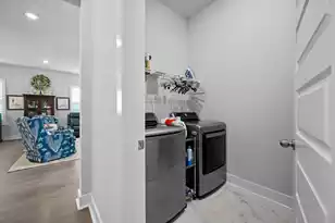 129 Medford St, Summerville, SC 29486 - Photo 39