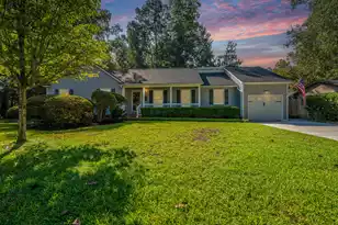 102 Huntington Cir, Summerville, SC 29485 - Photo 1