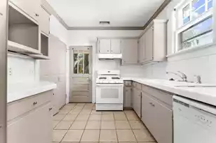 161 Grove St, Charleston, SC 29403 - Photo 9