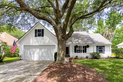 1264 Center Lake Drive, Mount Pleasant, SC 29464 - Photo 1