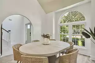 2085 Country Manor Dr, Mount Pleasant, SC 29466 - Photo 19