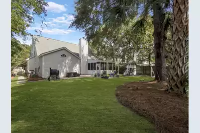 2085 Country Manor Drive, Mount Pleasant, SC 29466 - Photo 3