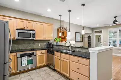 2392 Kings Gate Lane #303, Mount Pleasant, SC 29466 - Photo 11