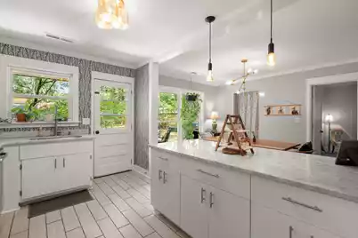 1047 Honeysuckle Lane, Charleston, SC 29412 - Photo 15