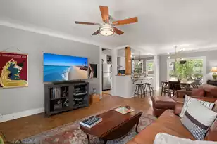 1047 Honeysuckle Ln, Charleston, SC 29412 - Photo 7