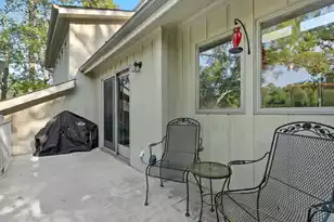 2205 Quail Hollow Ct, West Columbia, SC 29169 - Photo 9