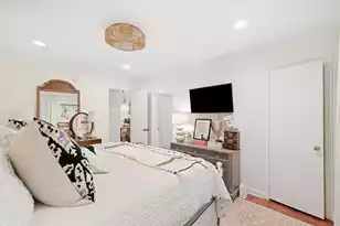 846 Toler Dr, Mount Pleasant, SC 29464 - Photo 19