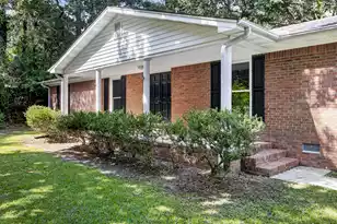 1070 Pine St, Hanahan, SC 29410 - Photo 5