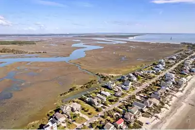 1626 Ashley Avenue E, Folly Beach, SC 29439 - Photo 19