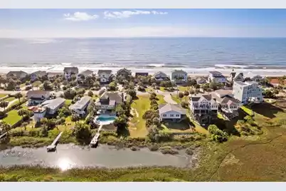 1626 Ashley Avenue E, Folly Beach, SC 29439 - Photo 9