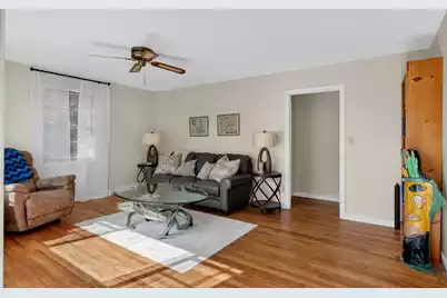 822 Rogers Lane, Mount Pleasant, SC 29464 - Photo 5