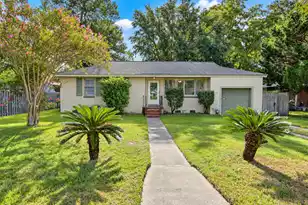 338 Stinson Dr, Charleston, SC 29407 - Photo 1