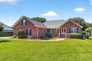25 Plantation Dr, Manning, SC 29102 - Photo 1