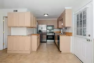 415 Parkdale Dr #Apt 16B, Charleston, SC 29414 - Photo 7