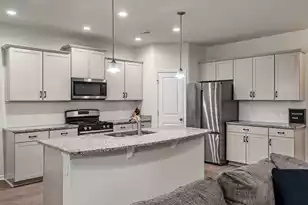 211 Shadybrook Dr, Summerville, SC 29486 - Photo 9