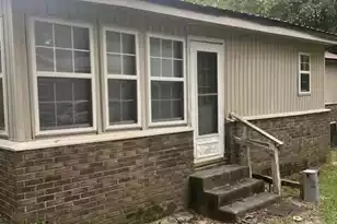 1023 Roosevelt Dr, Summerton, SC 29148 - Photo 3