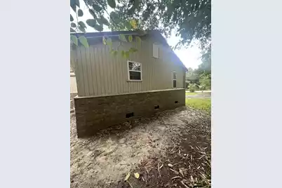 1023 Roosevelt Drive, Summerton, SC 29148 - Photo 5
