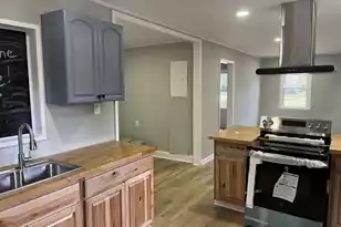412 Live Oak St, Walterboro, SC 29488 - Photo 5