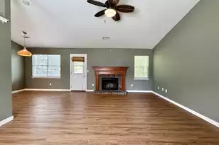 8573 Waccamaw Ct S, North Charleston, SC 29406 - Photo 3