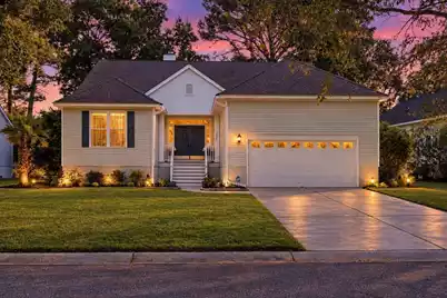 1292 Wisteria Wall Drive, Mount Pleasant, SC 29464 - Photo 1