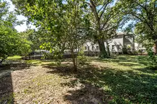 1057 Phillips Park Dr, Mount Pleasant, SC 29464 - Photo 37