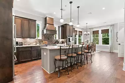 3021 Ashburtion Way, Mount Pleasant, SC 29466 - Photo 9